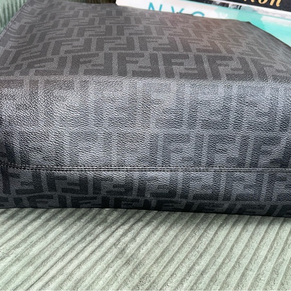 FENDI FF Zucca Elite Nero Tote RARE FIND! - Picture 6 of 14
